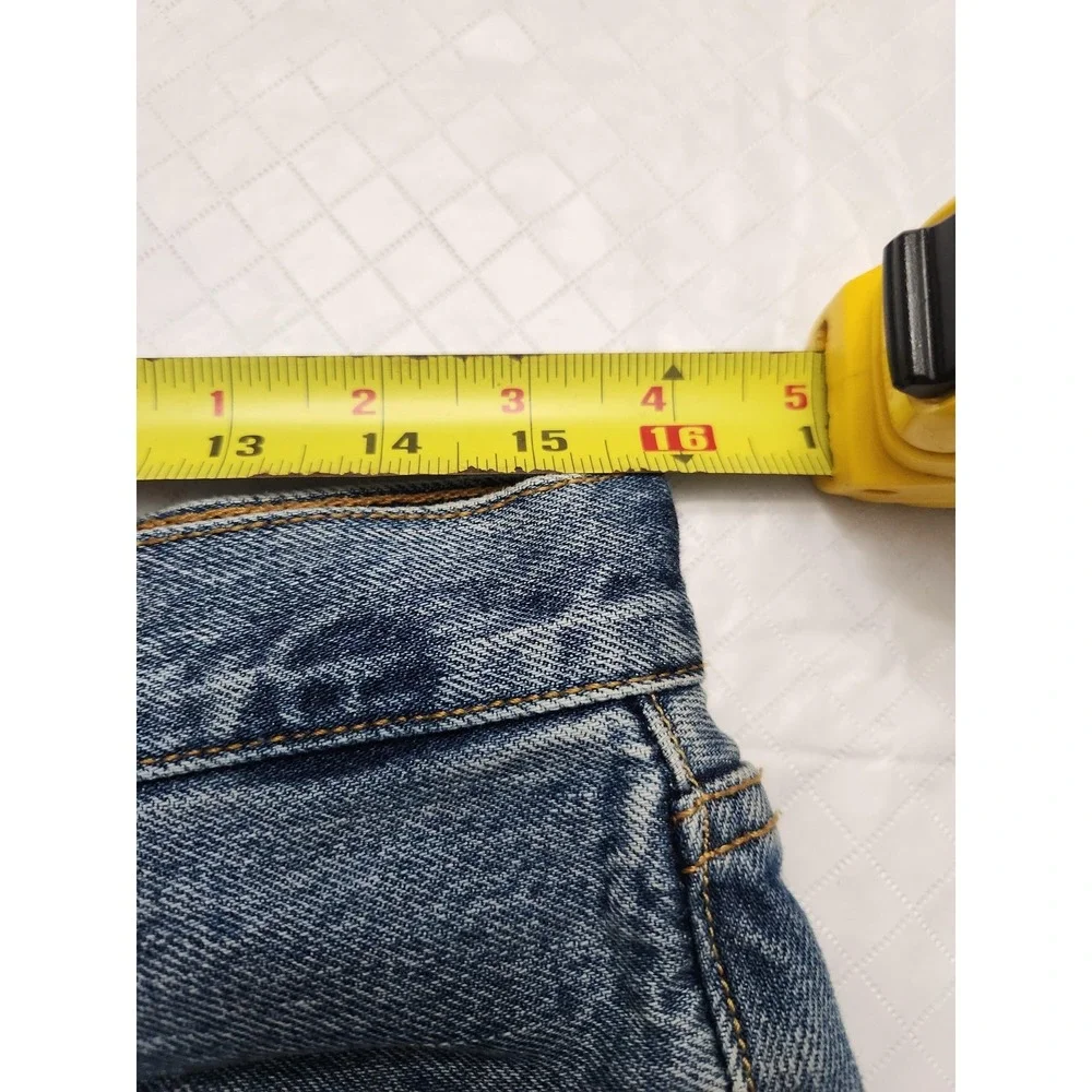 Levis 501 Jeans Mens 32x32 Blue Medium Wash Straight Leg Button Fly Denim Pants